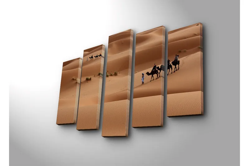 Suuri 5-osainen canvas-taulu 105x70 cm - Kamelikaravaani hiekkadyynien läpi - Hiekanbeige / Vaaleanruskea / Vihreä - Sisustustuotteet - Taulu & taide - Canvas-taulu