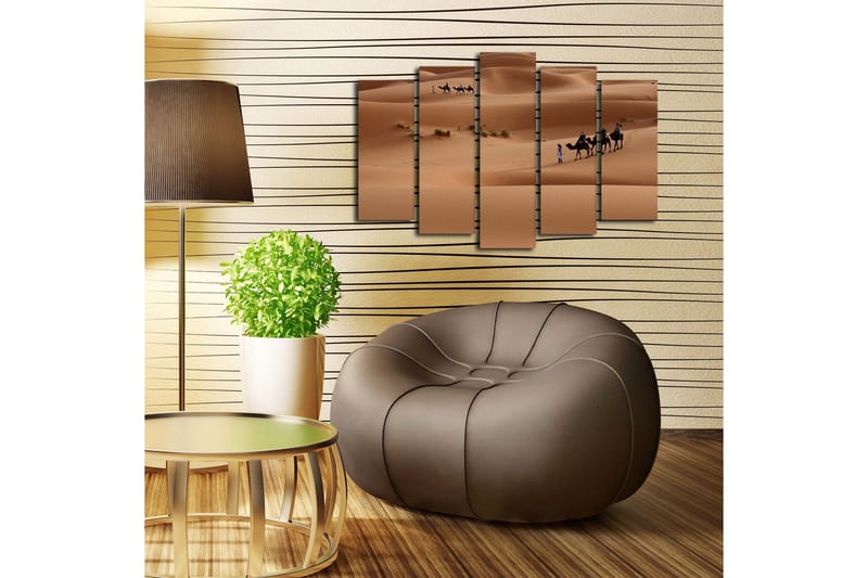 Suuri 5-osainen canvas-taulu 105x70 cm - Kamelikaravaani hiekkadyynien läpi - Hiekanbeige / Vaaleanruskea / Vihreä - Sisustustuotteet - Taulu & taide - Canvas-taulu