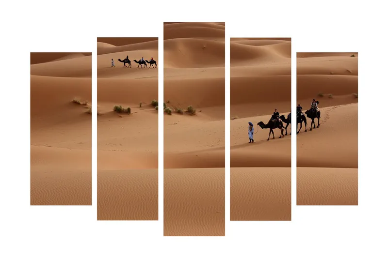 Suuri 5-osainen canvas-taulu 105x70 cm - Kamelikaravaani hiekkadyynien läpi - Hiekanbeige / Vaaleanruskea / Vihreä - Sisustustuotteet - Taulu & taide - Canvas-taulu