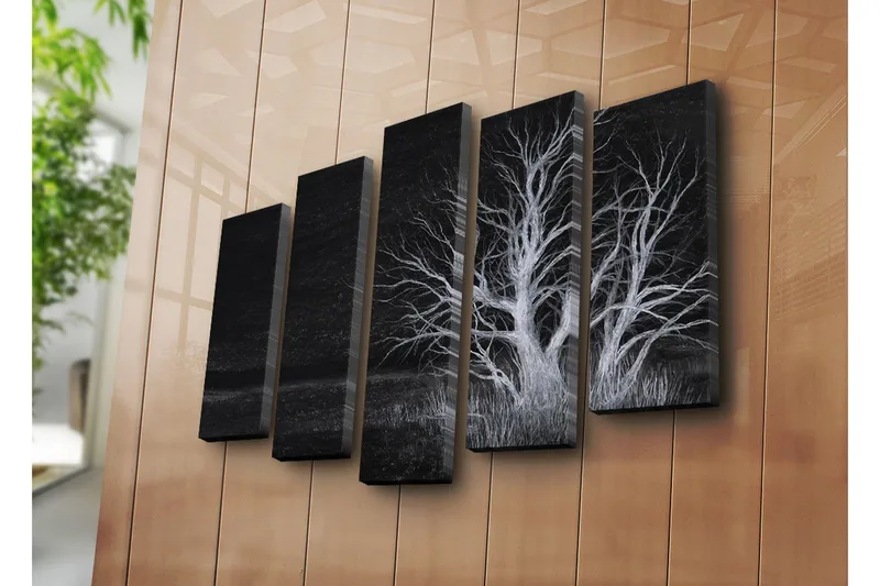 Suuri 5-osainen canvas-taulu 105x70 cm - Kuoleman puu tummassa maisemassa - Musta / Valkoinen - Sisustustuotteet - Taulu & taide - Canvas-taulu