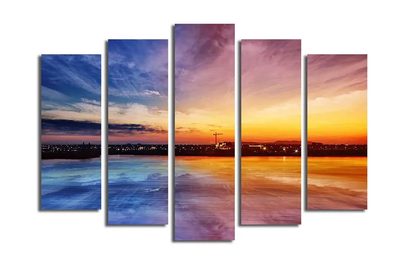 Suuri 5-osainen canvas-taulu 105x70 cm - Värikäs auringonlasku kaupungin siluetin yllä, Sininen / Oranssi / Violetti