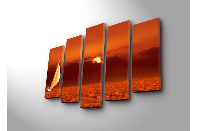 Suuri 5-osainen canvas-taulu 105x70 cm - Purjevene hohtavalla merenpinnalla auringonlaskun aikaan - Oranssi / Kulta / Punainen - Sisustustuotteet - Taulu & taide - Canvas-taulu
