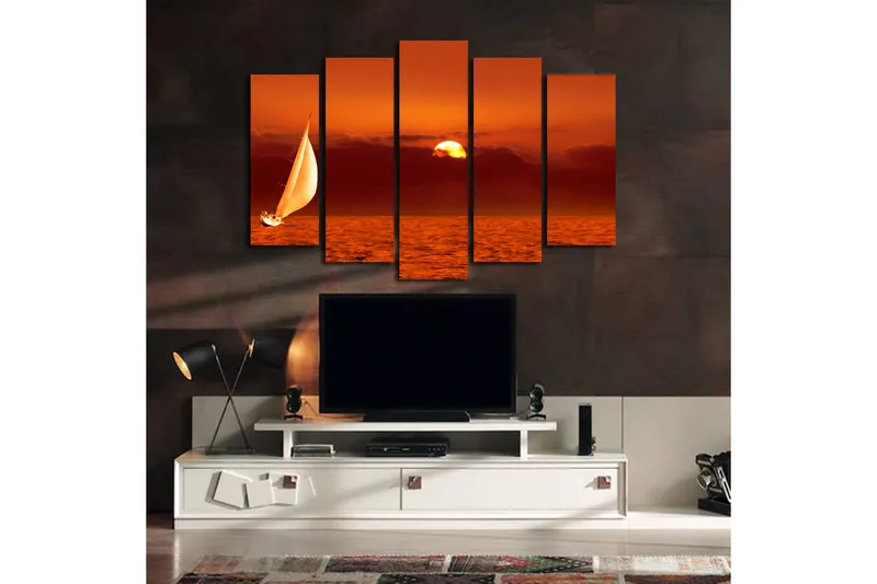 Suuri 5-osainen canvas-taulu 105x70 cm - Purjevene hohtavalla merenpinnalla auringonlaskun aikaan - Oranssi / Kulta / Punainen - Sisustustuotteet - Taulu & taide - Canvas-taulu