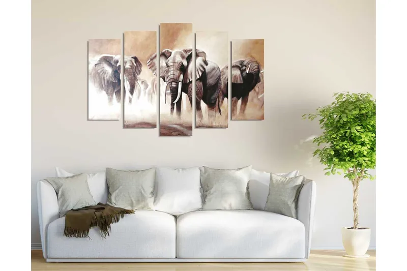 Suuri canvas-taulu, 5 osaa, 105x70 cm - Kolme majesteettista norsua sumuisessa savanniympäristössä - Harmaa / Beige / Ruskea - Sisustustuotteet - Taulu & taide - Canvas-taulu