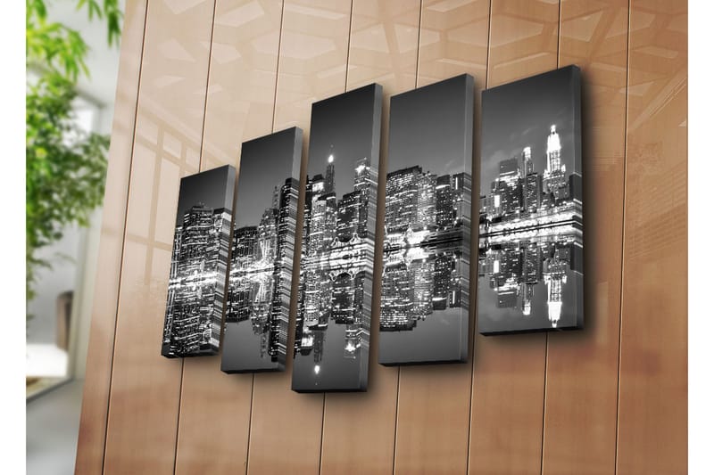 Suuri canvas-taulu, 5 osaa, 105x70 cm - mustavalkoinen kaupunkikuva ja heijastukset vedessä - Musta / Valkoinen / Harmaa - Sisustustuotteet - Taulu & taide - Canvas-taulu