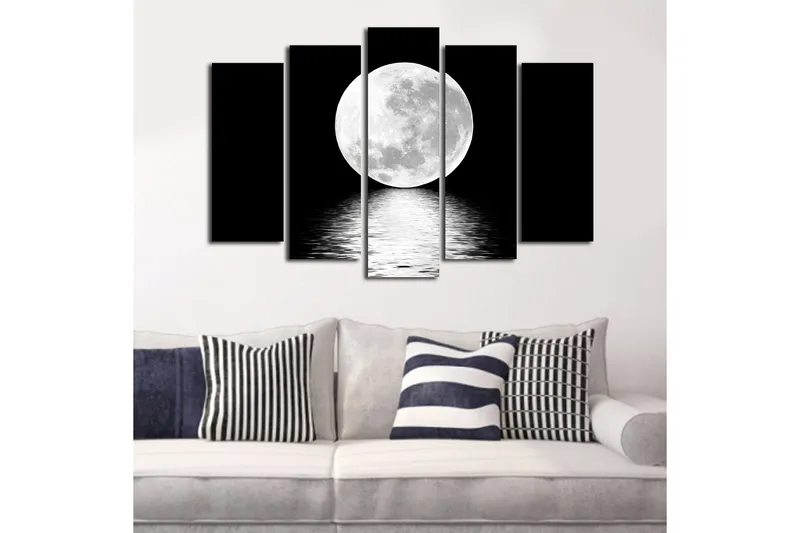 Suuri canvas-taulu, 5 osaa, 105x70 cm - Upea täysikuu heijastuu veden pinnasta - Valkoinen / Musta - Sisustustuotteet - Taulu & taide - Canvas-taulu