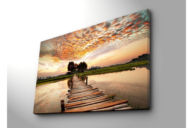 Suuri canvas-taulu 100x70 cm - Kaunis auringonlasku tyynen veden ylittävän puisen sillan yli - Oranssi / Vihreä / Ruskea - Sisustustuotteet - Taulu & taide - Canvas-taulu