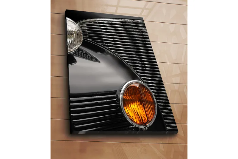 Suuri canvas-taulu 70x100 cm - Yksityiskohtainen lähikuva klassikkoauton keulasta - Musta / Kromi / Oranssi - Sisustustuotteet - Taulu & taide - Canvas-taulu