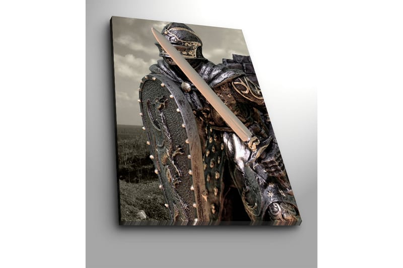 Suurikokoinen canvas-taulu 70x100 cm - Ritari miekan ja kilven kanssa dramaattisessa asennossa - Musta / Hopea / Kulta - Sisustustuotteet - Taulu & taide - Canvas-taulu