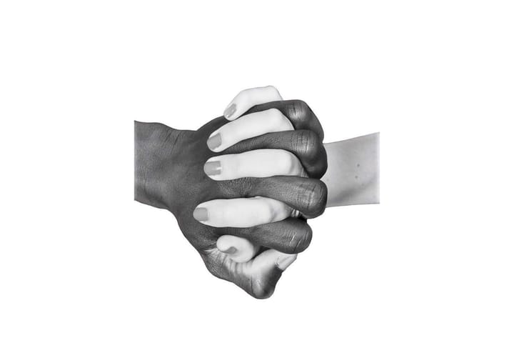 Hands United Kuvitius Musta/Valkoinen/Harmaa - 50x70 cm - Juliste