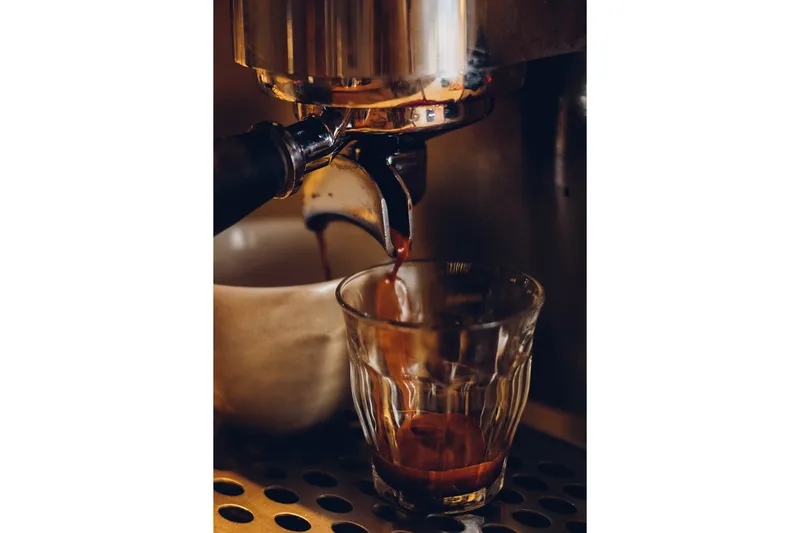 Juliste Barrista 70x100 cm, Ruskea