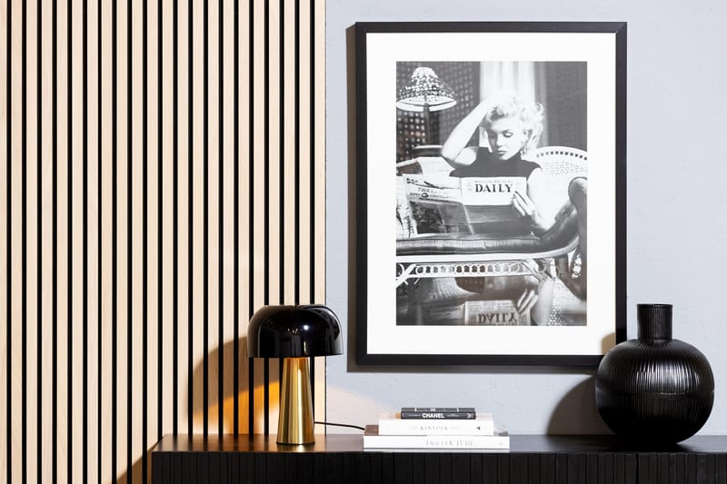 Taulu Belarbo Marilyn Dailey News - Musta/Valkoinen/Lasi/Puu - Sisustustuotteet - Taulu & taide - Juliste