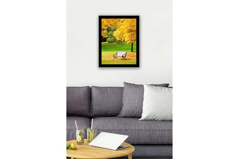 Kehystetty puinen canvas-taulu - 41x56 cm - Kaunis puistonpenkki kultaisten syksyn lehtien ympäröimänä - Kulta / Vihreä / Musta - Sisustustuotteet - Taulu & taide