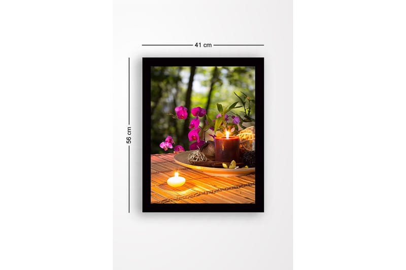 Kehystetty puutaulu canvasille - 41x56 cm - Kaunis kokoelma kukkia ja kynttilöitä puulevyllä - Violetti / Tummanpunainen / Beige - Sisustustuotteet - Taulu & taide