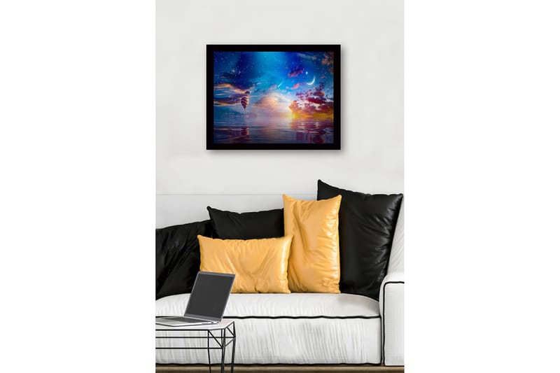 Kehystetty puutaulu canvasille - 41x56 cm - Värikäs kuumailmapallo leijuu peilimäisen järven yllä auringonlaskun aikaan - Sininen / Oranssi / Violetti - Sisustustuotteet - Taulu & taide