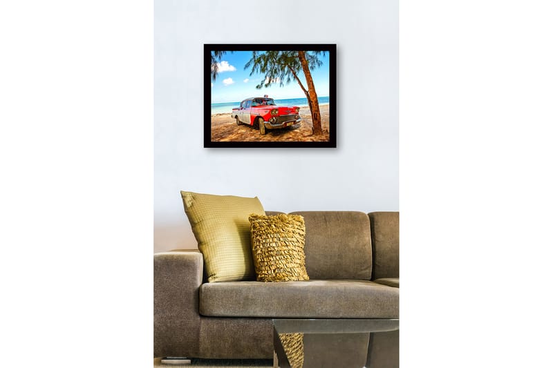 Kehystetty puutaulu canvasille - 41x56 cm - Vanha auto rannalla palmujen taustalla - Punainen / Valkoinen / Harmaa - Sisustustuotteet - Taulu & taide