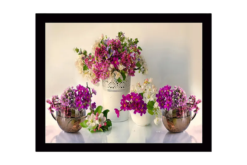 Kehystetty puutaulu canvasille - 41x56 cm - Värikäs kukkakimppu eri violetin ja valkoisen sävyissä, Violetti / Valkoinen