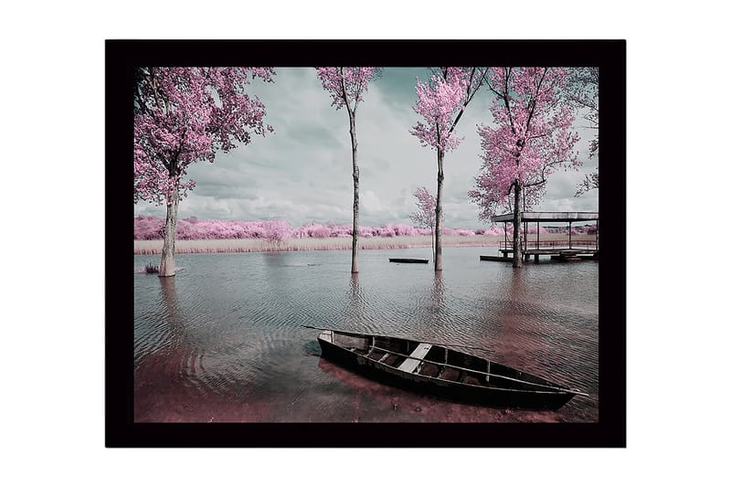 Kehystetty puutaulu canvasille - 41x56 cm - Unelmamaisema vaaleanpunaisilla puilla rauhallisen järven rannalla, Vaaleanpunainen / Harmaa / Musta