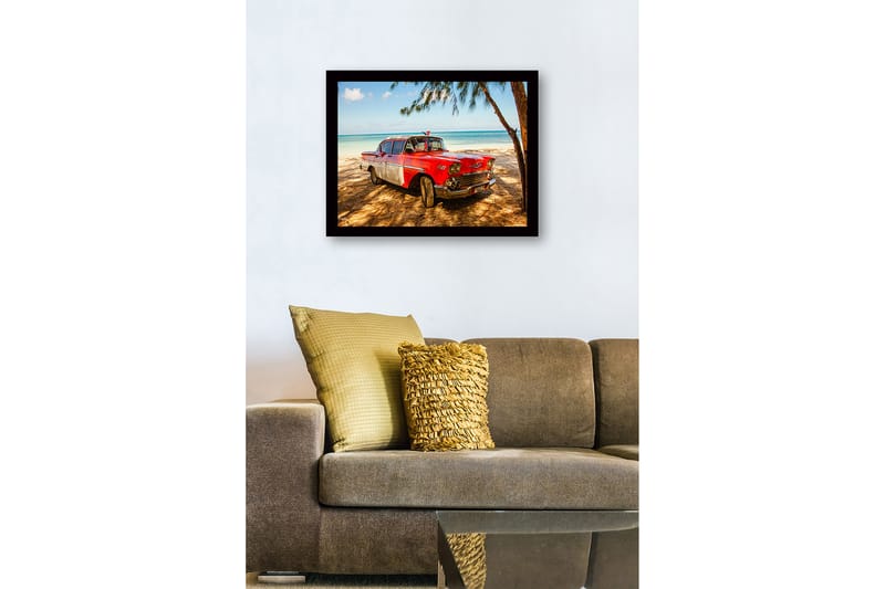 Kehystetty puinen canvas-taulu - 41x56 cm - Vanha auto rannalla trooppisella taustalla - Punainen / Harmaa / Musta - Sisustustuotteet - Taulu & taide
