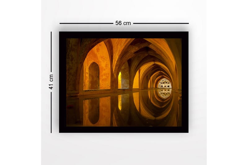 Kehystetty puucanvas - 41x56 cm - Kaunis arkkitehtuuri heijastuu tyynessä veden pinnassa - Kulta / Oranssi / Ruskea - Sisustustuotteet - Taulu & taide