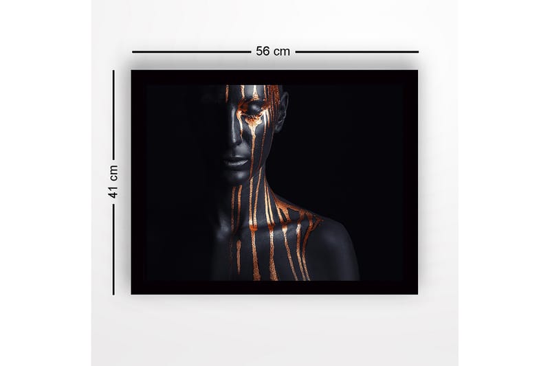 Kehystetty puukangas - 41x56 cm - Tumma hahmo, jonka kasvoilla ja vartalolla on kultaisia raitoja - Musta / Kulta - Sisustustuotteet - Taulu & taide