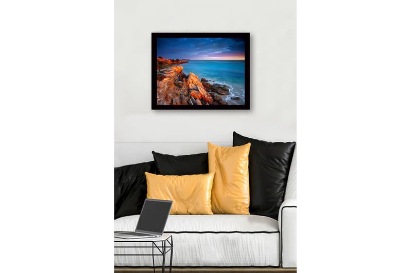 Kehystetty puutaulu canvas-taululla - 41x56 cm - Kaunis rannikko kallioineen ja meri hämärässä - Turkoosi / Oranssi / Harmaa - Sisustustuotteet - Taulu & taide