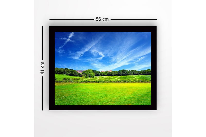 Kehystetty puutaulu canvasille - 41x56 cm - Rehevä maisema rehevillä niityillä ja sinisellä taivaalla - Vihreä / Sininen - Sisustustuotteet - Taulu & taide