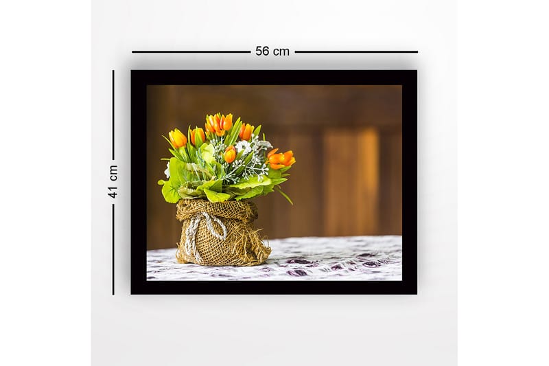 Kehystetty puutaulu canvasille - 41x56 cm - Värikäs tulppaanikimppu juuttipussissa - Oranssi / Vihreä / Valkoinen - Sisustustuotteet - Taulu & taide