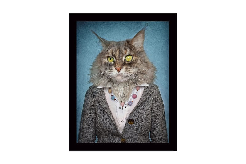 Kehystetty puutaulu canvasille - 41x56 cm - Kissa ihmisen vaatteissa ja ilmeikkäissä kasvonpiirteissä, Harmaa / Sininen / Keltainen
