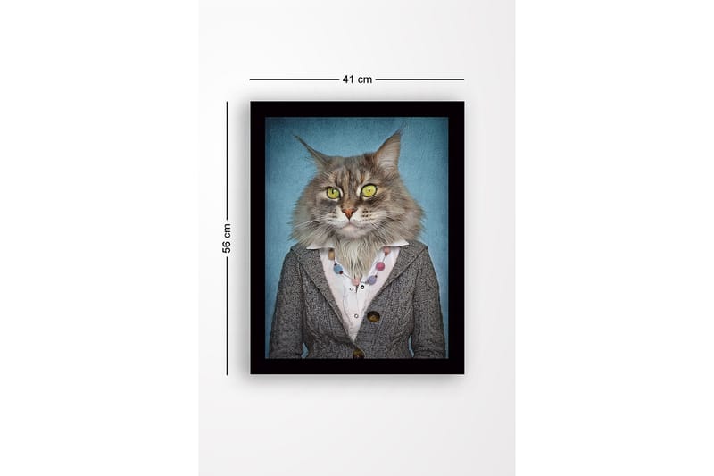 Kehystetty puutaulu canvasille - 41x56 cm - Kissa ihmisen vaatteissa ja ilmeikkäissä kasvonpiirteissä - Harmaa / Sininen / Keltainen - Sisustustuotteet - Taulu & taide