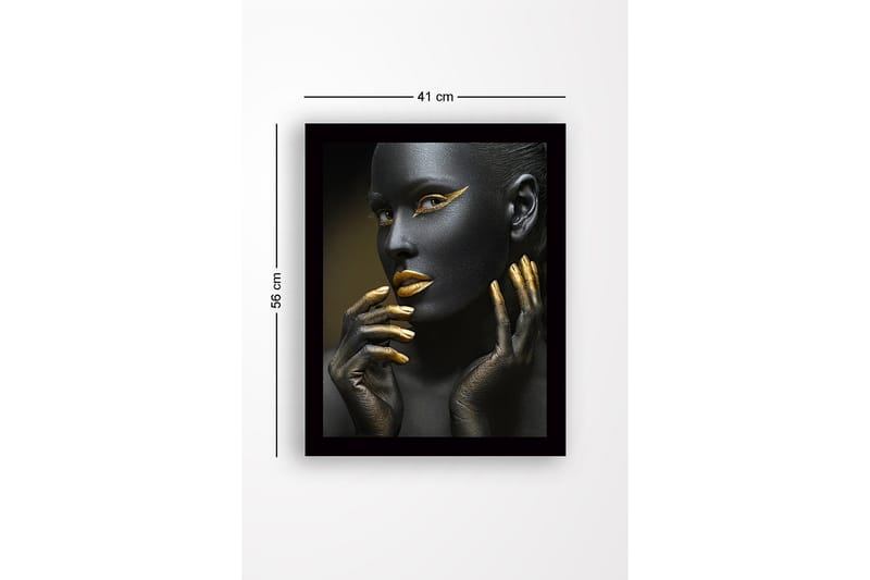 Kehystetty puutaulu canvasille - 41x56 cm - Muotokuva naisesta mustalla vartalomaalauksella ja kultaisilla yksityiskohdilla - Musta / Kulta - Sisustustuotteet - Taulu & taide