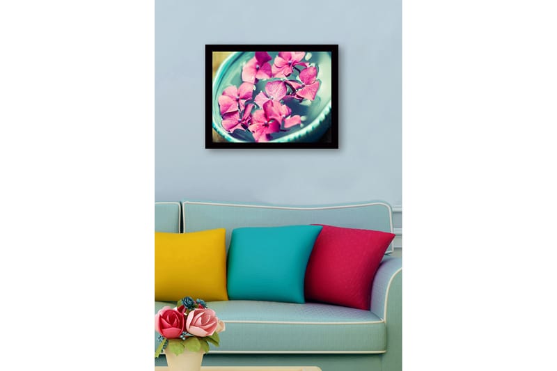 Kehystetty puutaulu canvasille - 41x56 cm - Vaaleanpunaiset kukat kelluvat vesikulhossa - Vaaleanpunainen / Turkoosi / Vihreä - Sisustustuotteet - Taulu & taide