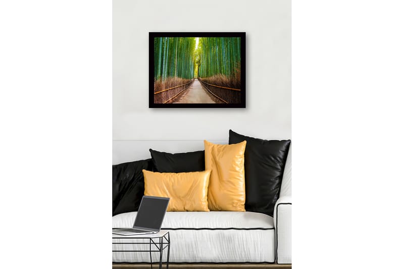 Kehystetty puinen canvas-taulu - 41x56 cm - Vihreä bambumetsä ja polku puiden läpi - Vihreä / Ruskea - Sisustustuotteet - Taulu & taide