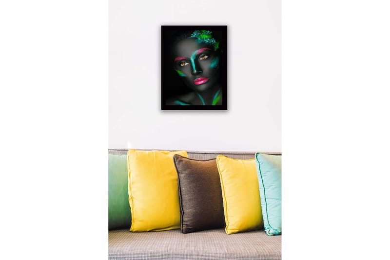 Kehystetty puutaulu canvasille - 41x56 cm - Kasvot värikkä ällä kasvomaalauksella kontrastiväreissä - Musta / Vihreä / Vaaleanpunainen - Sisustustuotteet - Taulu & taide