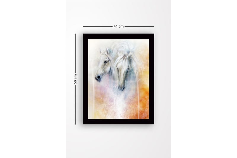 Kehystetty puutaulu canvas-taululla - 41x56 cm - Kaksi majesteettista hevosta pehmeillä piirteillä ja unenomaisella taustalla - Valkoinen / Vaaleanharmaa / Oranssi - Sisustustuotteet - Taulu & taide