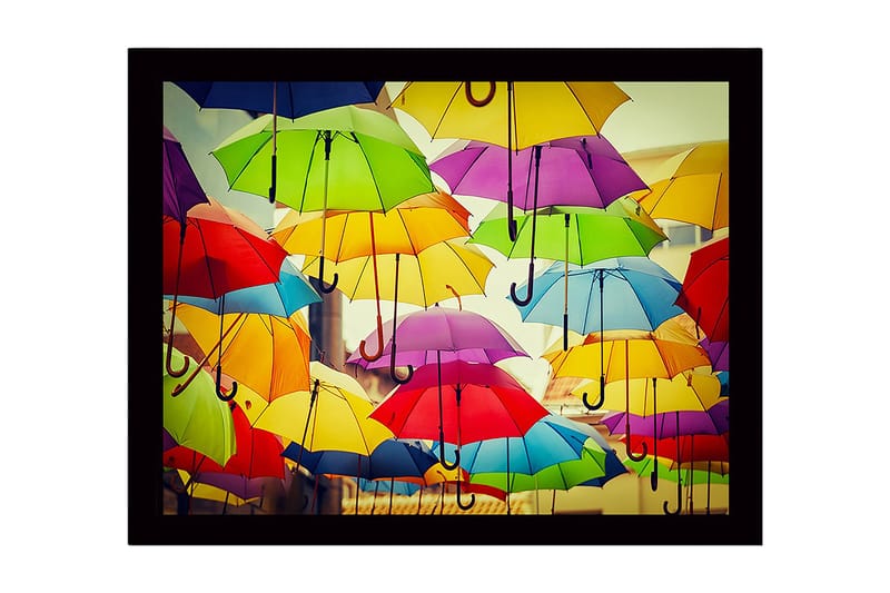Kehystetty puucanvas - 41x56 cm - Värikkäät sateenvarjot leijuvat kaupunkiympäristön yllä, Keltainen / Vihreä / Punainen