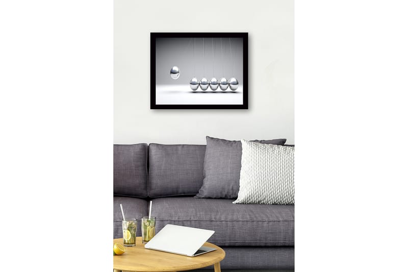 Kehystetty puukangas - 41x56 cm - Dynaaminen sommitelma, jossa roikkuvat liikkuvat metallipallot - Hopea / Harmaa - Sisustustuotteet - Taulu & taide
