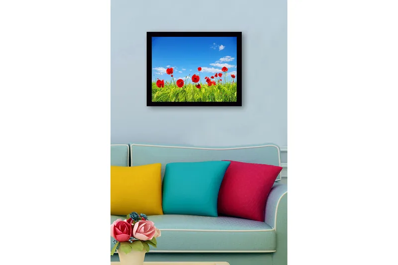 Kehystetty puutaulu canvasille - 41x56 cm - Punaisia unikkoja vihreällä niityllä kirkkaan sinisen taivaan alla - Punainen / Vihreä / Sininen - Sisustustuotteet - Taulu & taide