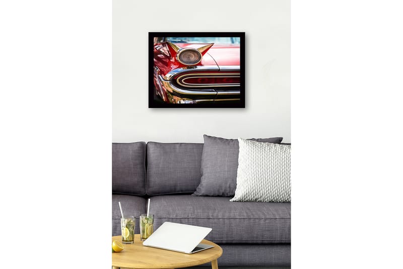 Kehystetty puutaulu canvasille - 41x56 cm - Retroauto ominaisilla yksityiskohdilla ja kiiltävällä kromilla - Punainen / Kromi / Kulta - Sisustustuotteet - Taulu & taide