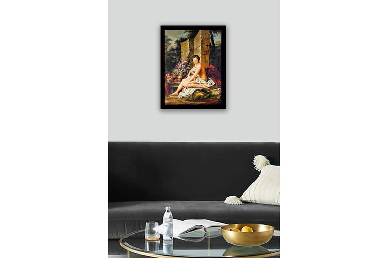 Kehystetty puucanvas - 41x56 cm - Alaston nainen istuu kukkien ja hedelmien kanssa luonnonkauniissa ympäristössä - Ihonväri / Vihreä / Punainen - Sisustustuotteet - Taulu & taide