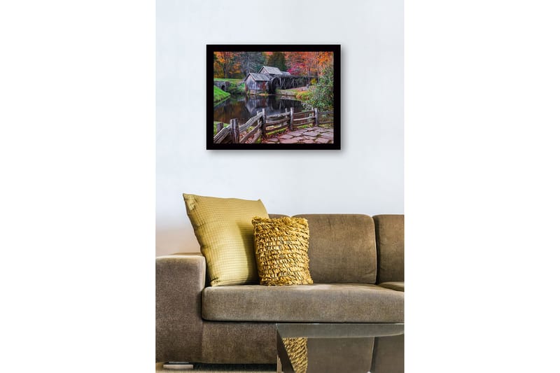 Kehystetty puutaulu canvasille - 41x56 cm - Kaunis mylly peilimäisen järven rannalla syksyn väreissä - Vihreä / Oranssi / Ruskea - Sisustustuotteet - Taulu & taide
