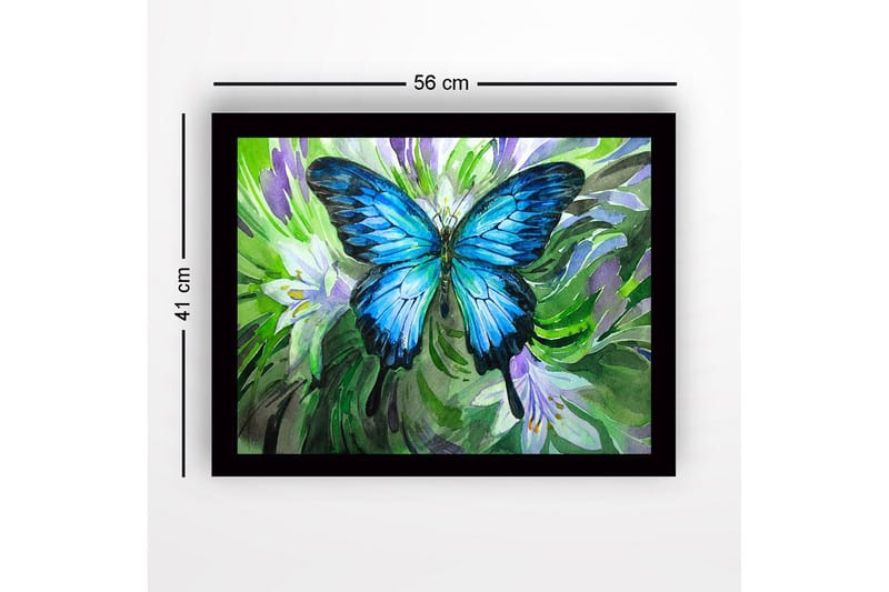 Kehystetty puutaulu canvasille - 41x56 cm - Upea sininen perhonen vihreässä ja violetissa ympäristössä - Sininen / Vihreä / Violetti - Sisustustuotteet - Taulu & taide