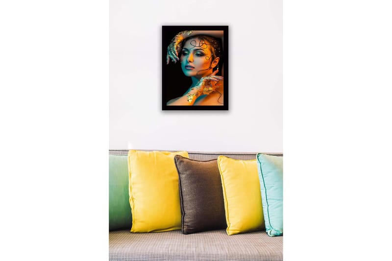 Kehystetty puucanvas - 41x56 cm - Naisen muotokuva kultaisilla yksityiskohdilla ja värikkäällä valaistuksella - Kulta / Turkoosi / Oranssi - Sisustustuotteet - Taulu & taide
