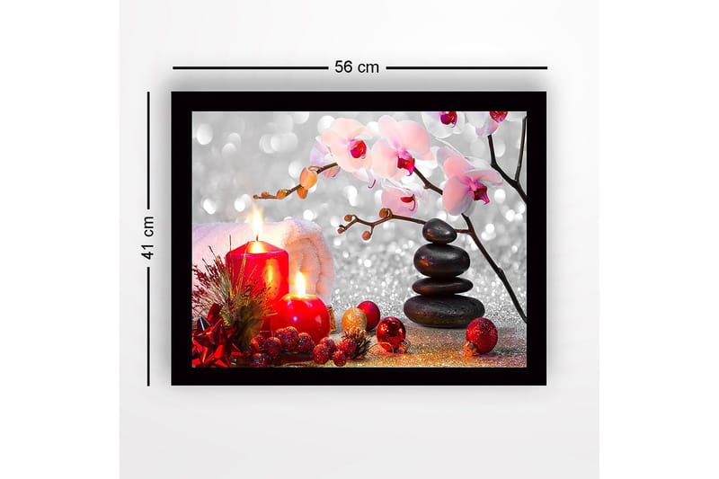 Kehystetty puutaulu - 41x56 cm - Kaunis tyyneys kynttilöiden, kukkien ja kivien kera - Punainen / Musta / Vaaleanpunainen - Sisustustuotteet - Taulu & taide