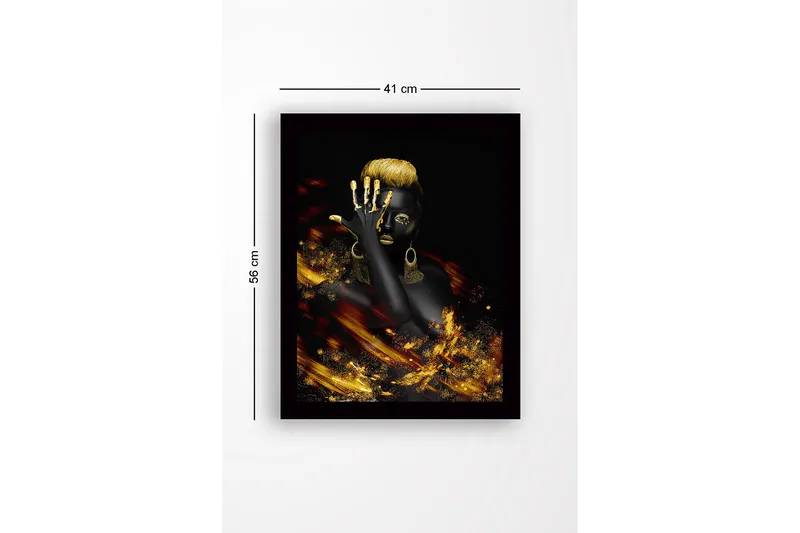 Kehystetty puutaulu canvasille - 41x56 cm - Elegantti nainen kultaisilla yksityiskohdilla ja mustalla taustalla - Musta / Kulta - Sisustustuotteet - Taulu & taide