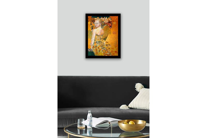 Kehystetty puutaulu canvasille - 41x56 cm - Muotokuva naisesta kultaisessa mekossa ja yksityiskohtaisissa kuvioissa - Kulta / Beige / Vihreä - Sisustustuotteet - Taulu & taide