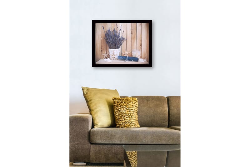 Kehystetty puutaulu canvasille - 41x56 cm - Kuivattua laventelia valkoisessa korissa meritähden ja paperirullan kanssa - Violetti / Valkoinen / Sininen - Sisustustuotteet - Taulu & taide