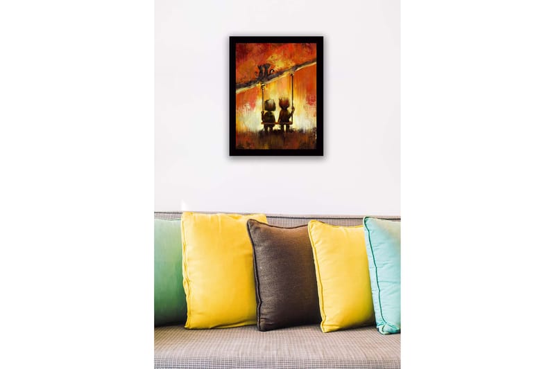 Kehystetty puinen canvas-taulu - 41x56 cm - Kaksi lasta keinumassa yhdessä värikkään taivaan alla - Punainen / Oranssi / Musta - Sisustustuotteet - Taulu & taide