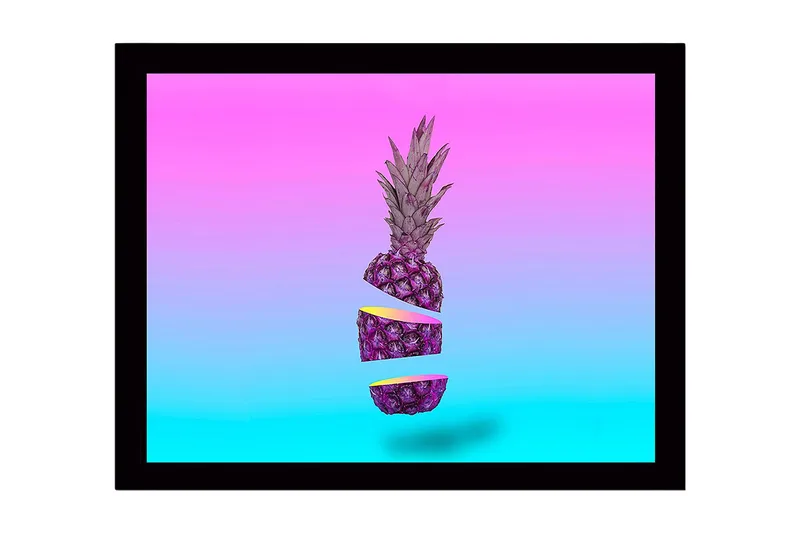 Kehystetty puukangas - 41x56 cm - Viipaloitu ananas surrealistinen sommitelma, Violetti / Vaaleanpunainen / Turkoosi