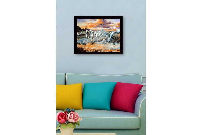 Kehystetty puinen canvas-taulu - 41x56 cm - Ylenpalttiset hevoset laukkaamassa aaltojen läpi auringonlaskun aikaan - Valkoinen / Sininen / Oranssi - Sisustustuotteet - Taulu & taide